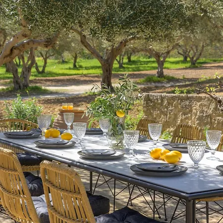 度假居 The Olive Grove With Swimming Pool And Breakfast