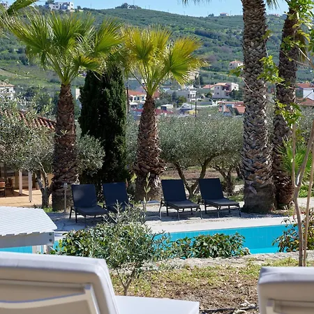 度假居 The Olive Grove With Swimming Pool And Breakfast *